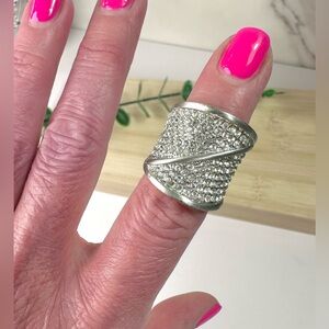 🤍Wide Band Silver Tone & CZ Statement Ring Size 5